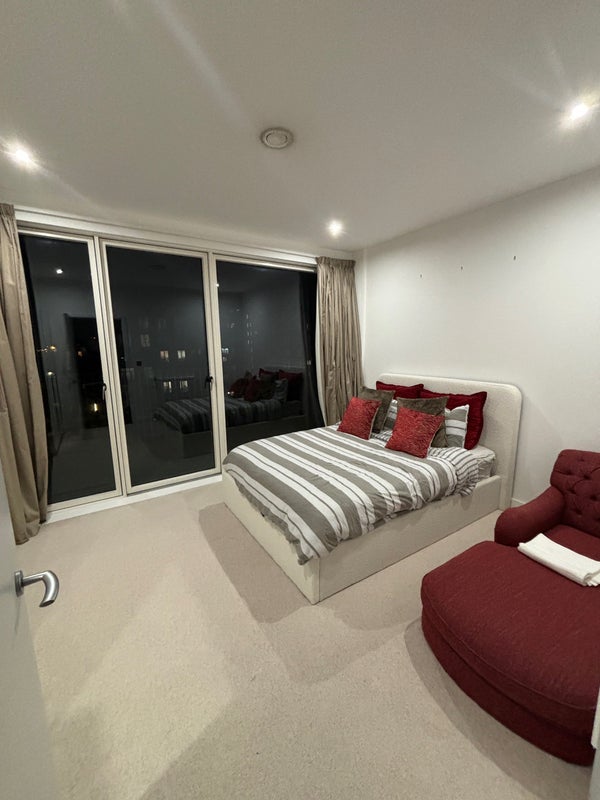 Room Lock Side Way in Greater London