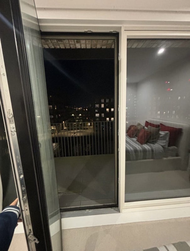 Room Lock Side Way in Greater London