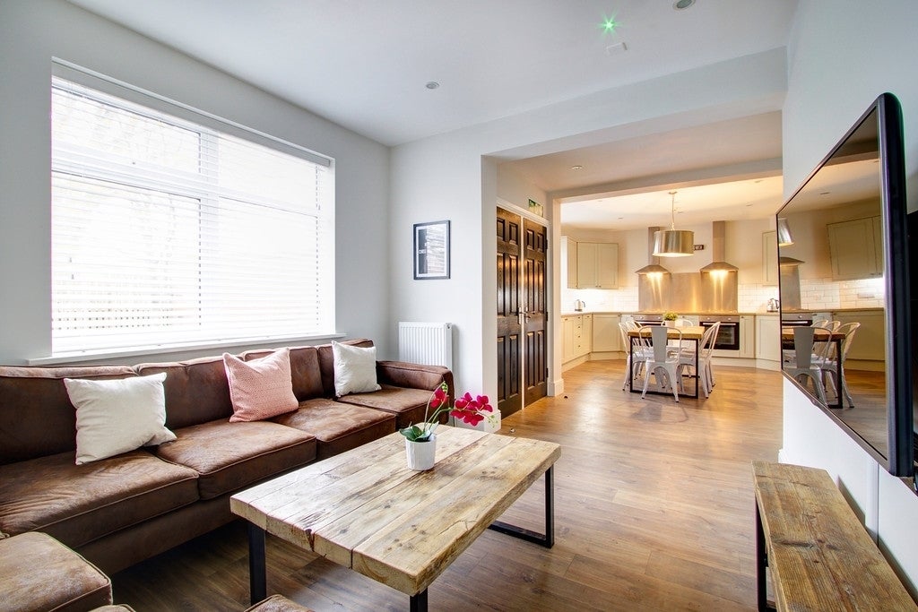 Flat Charleston House in Nottingham