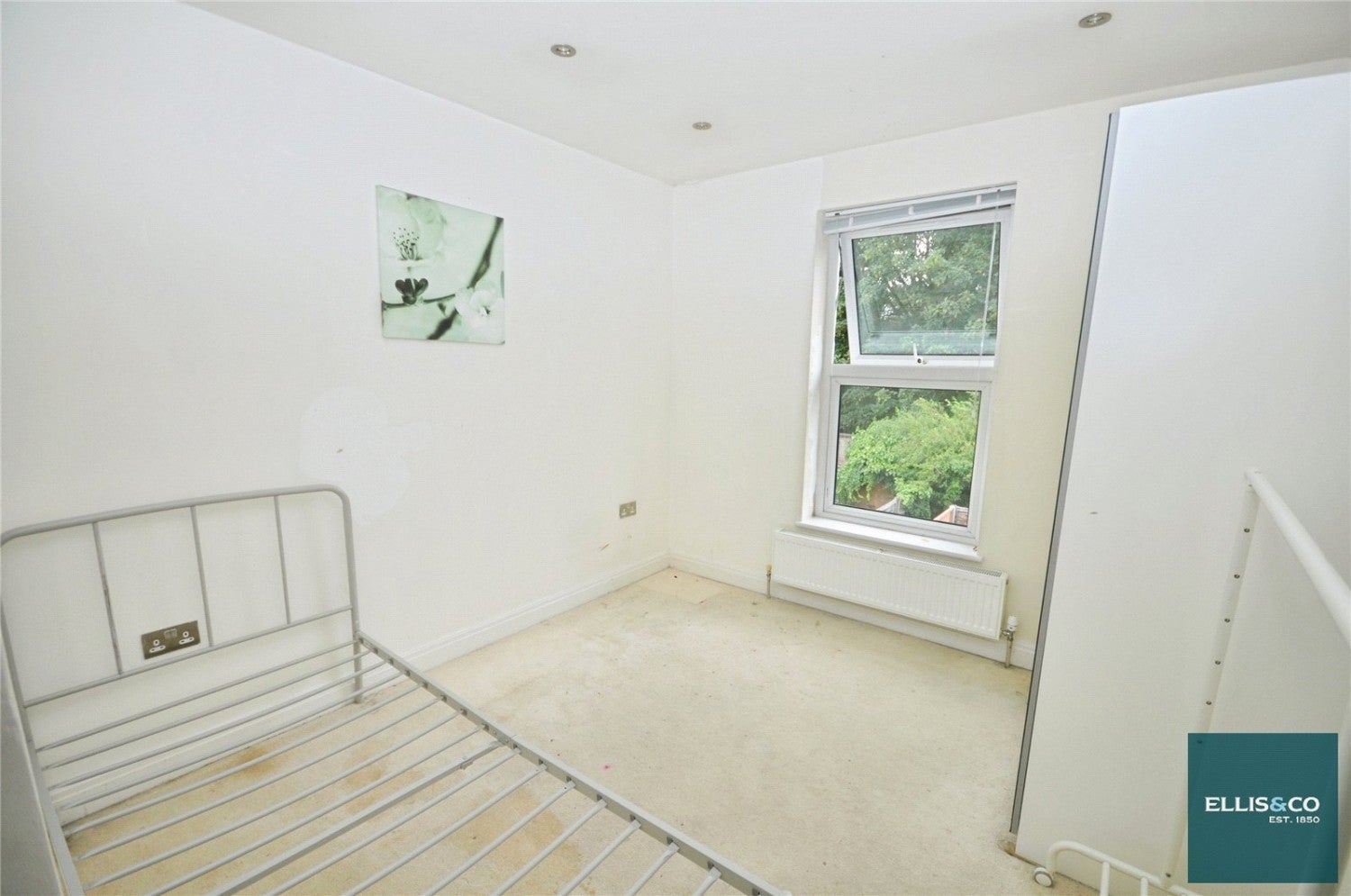 Flat Lichfield Grove in Greater London