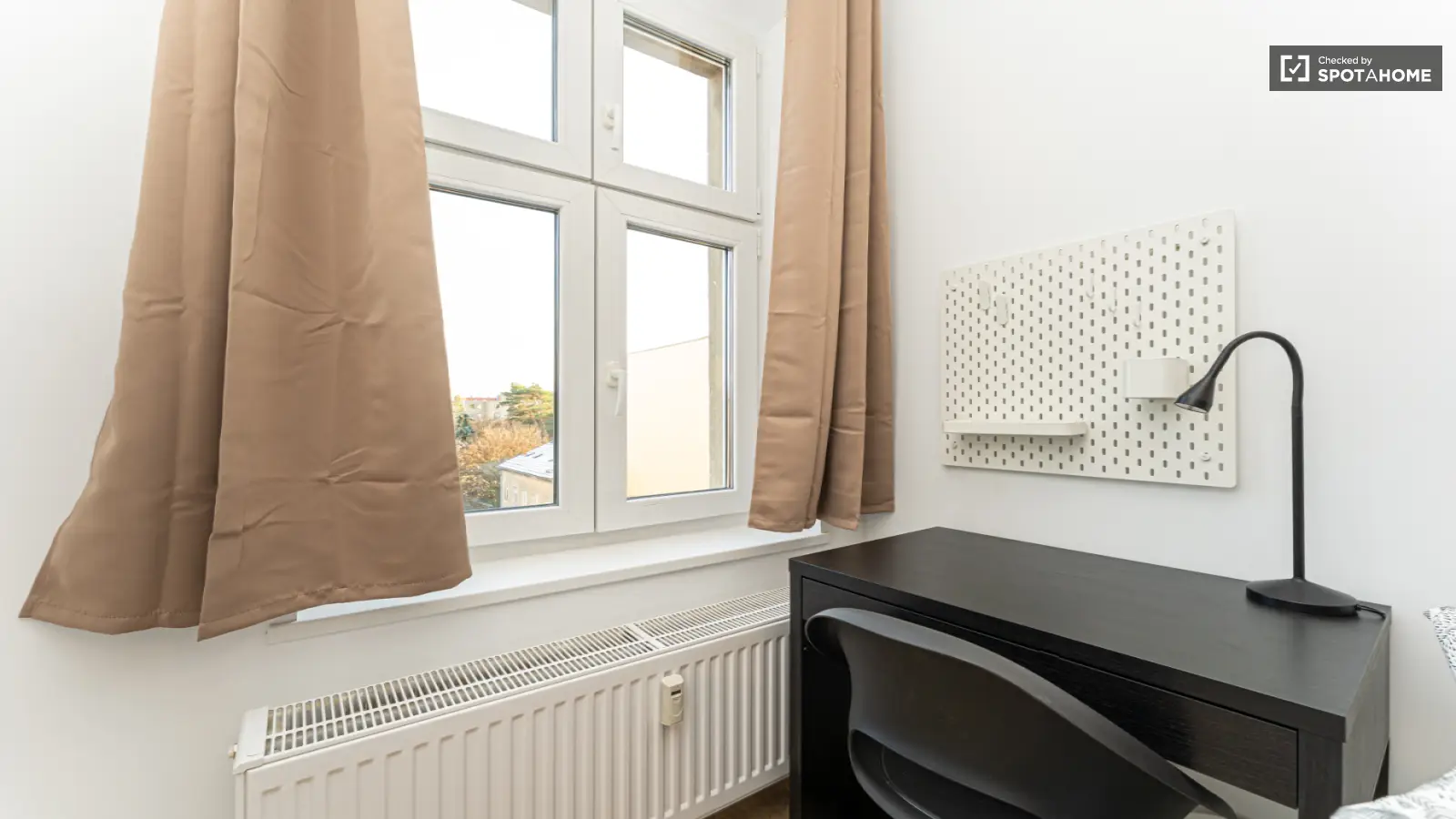 Zimmer Wilsnacker Straße in Berlin