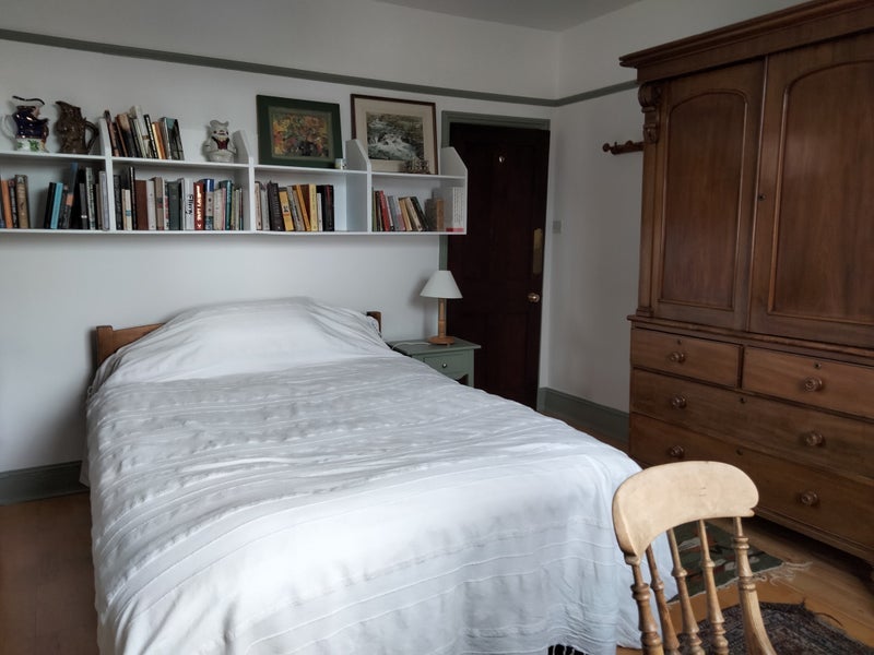 Room Chamberlayne Road in Greater London