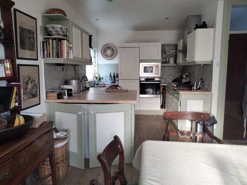 Room Chamberlayne Road in Greater London