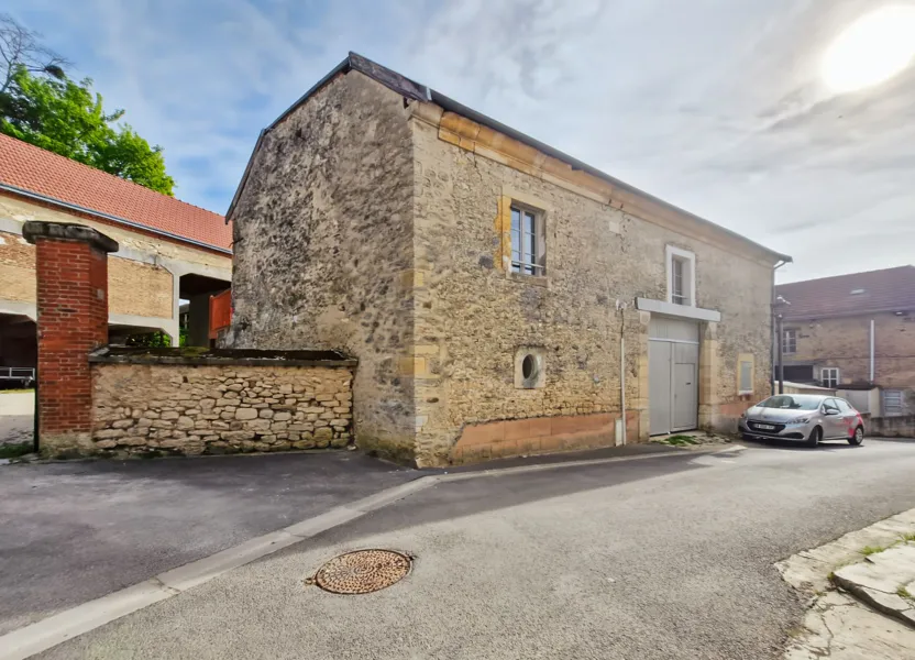 House Rue Saint-Nicolas in Chenay