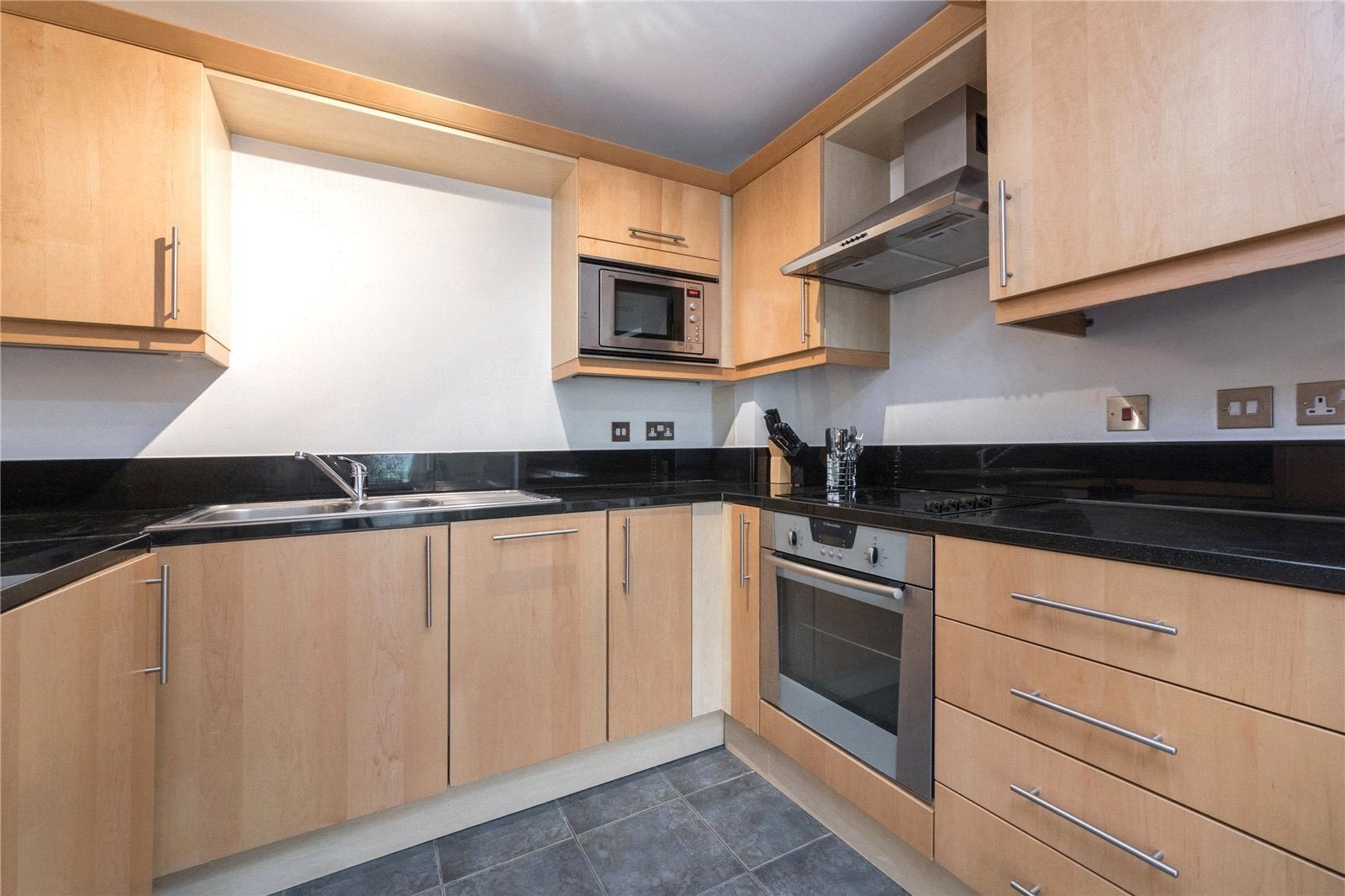 Flat Cassilis Road in Greater London