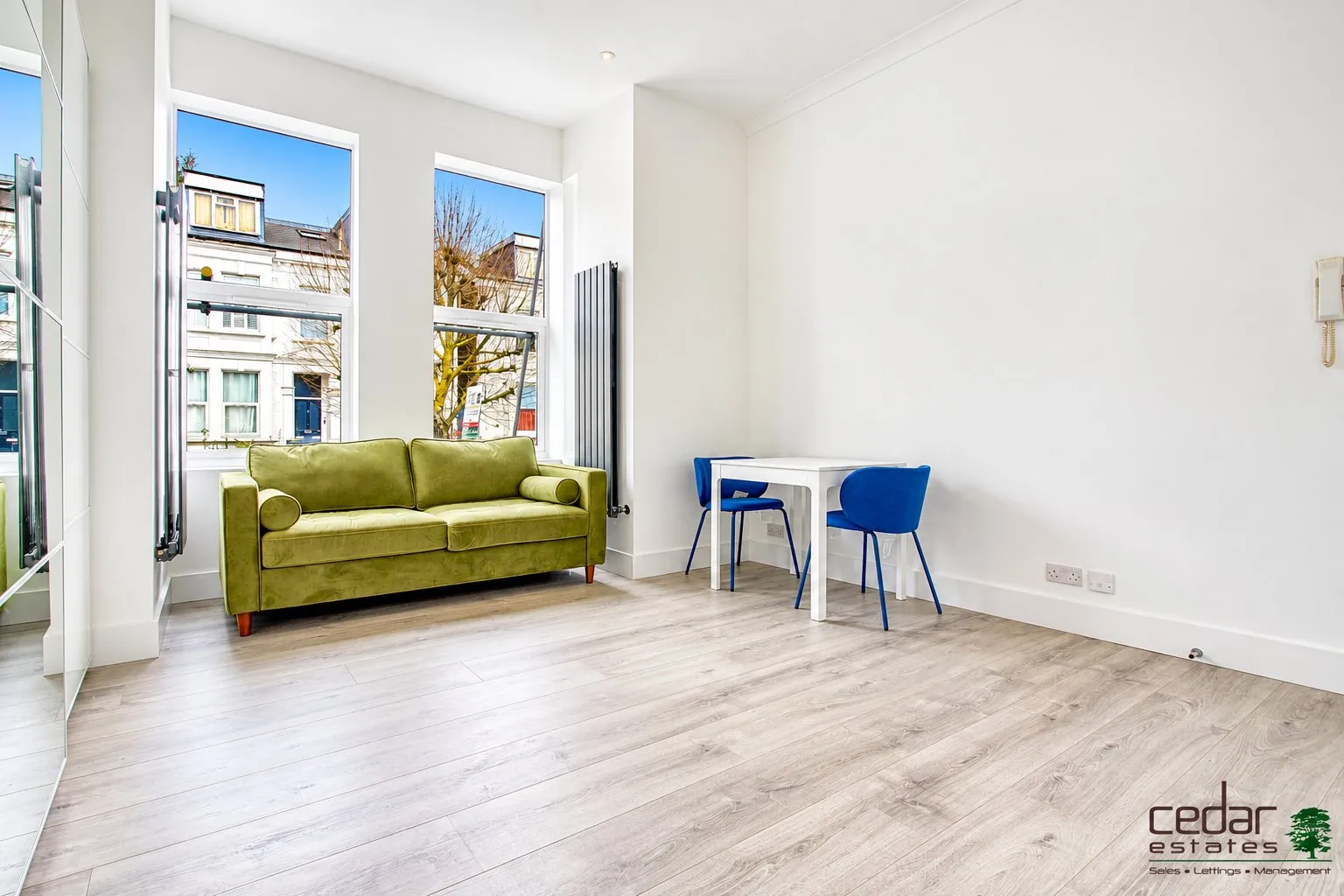 Flat Sherriff Road in Greater London