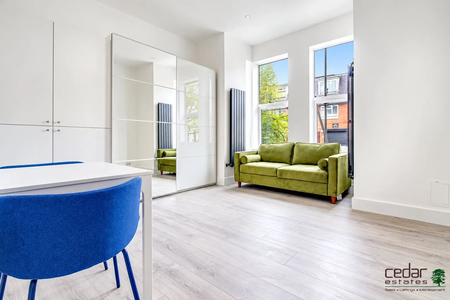 Flat Sherriff Road in Greater London
