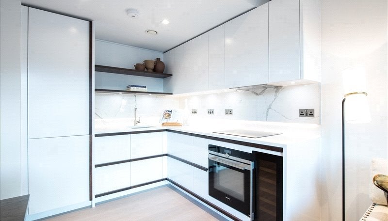 Flat Kensington Gardens Square in City of Westminster
