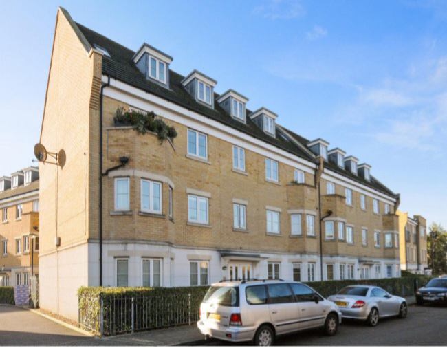 Room Tower Mill Road in Greater London