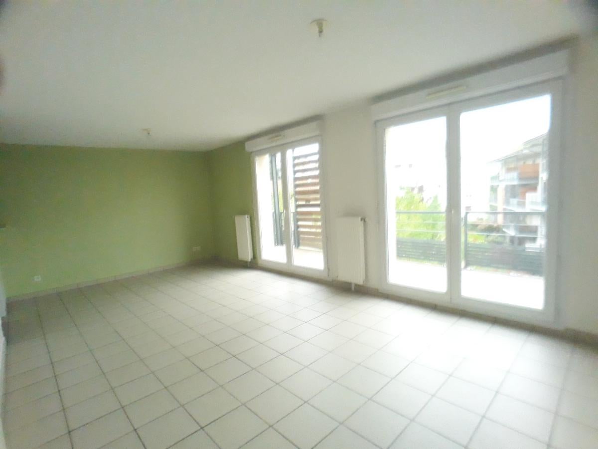 Appartement Rue Garibaldi à Sathonay-Camp