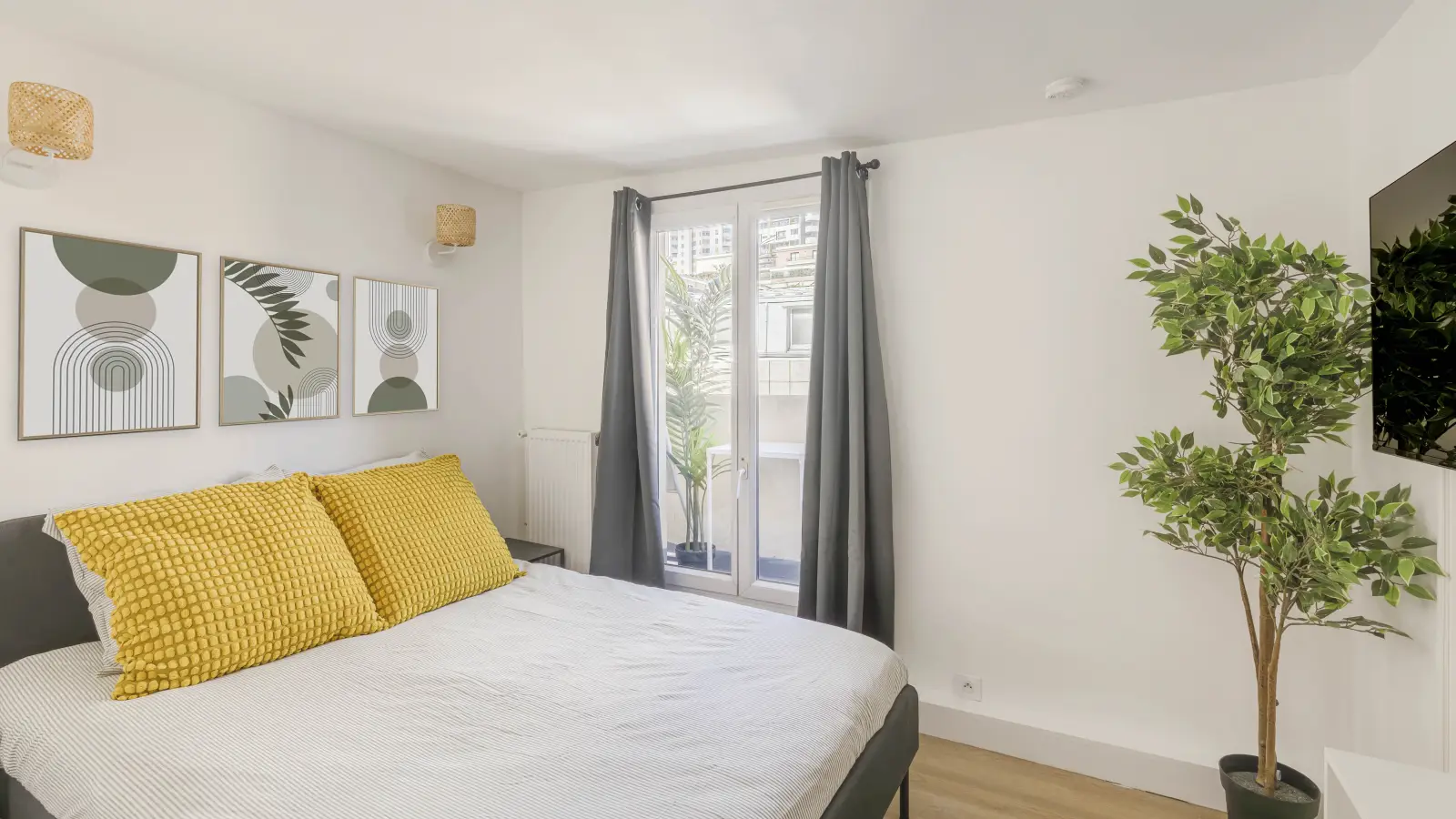 Appartement Place Saint-Charles à Paris