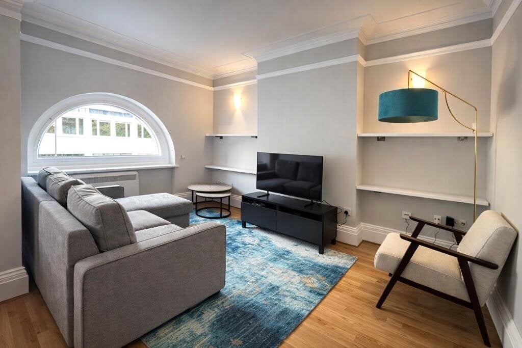 Flat Montagu Row in City of Westminster