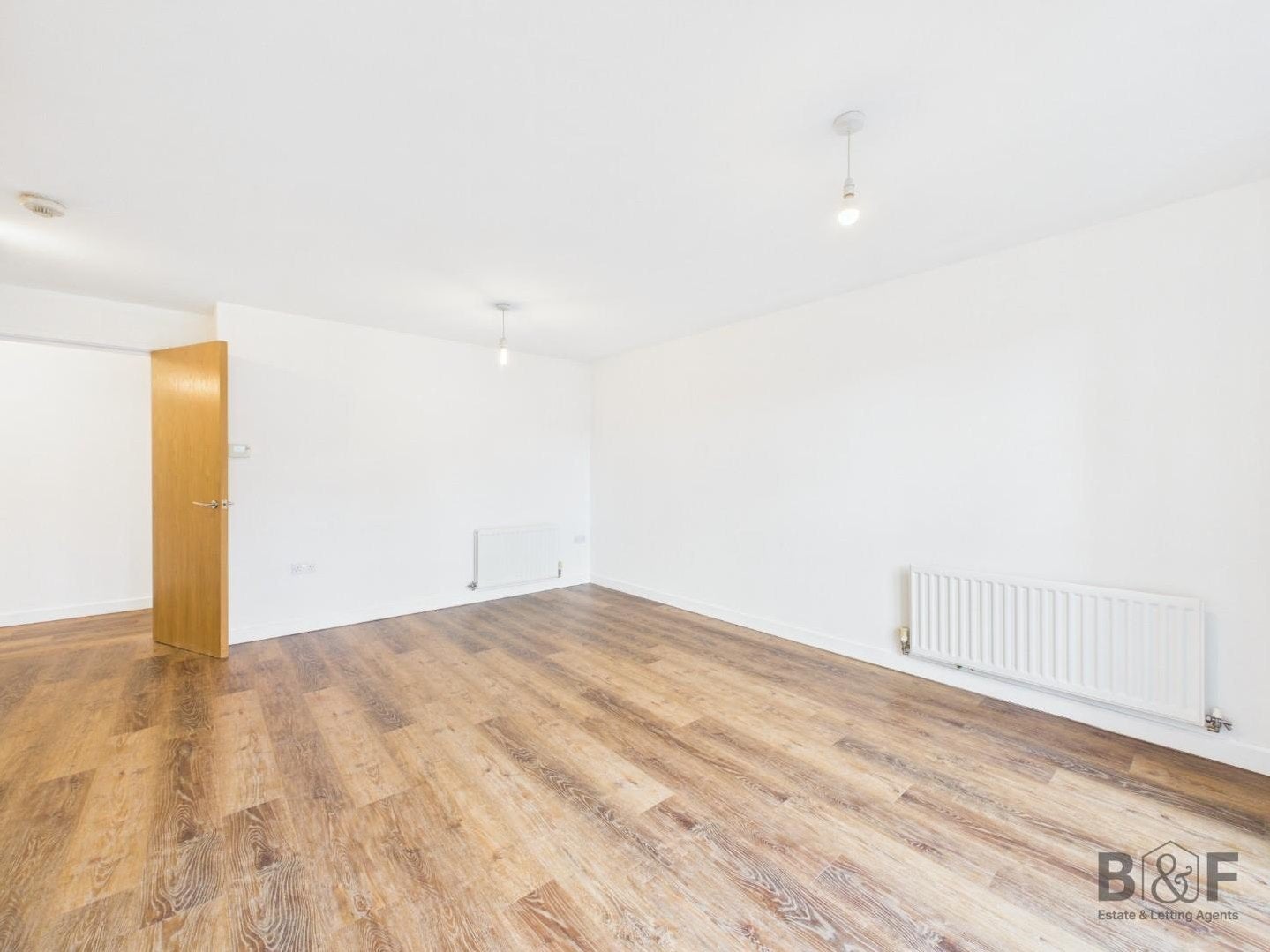 Flat Pennywell Road in Bristol