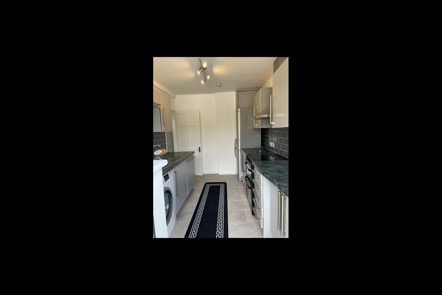 Flat Amblecote Close in Greater London