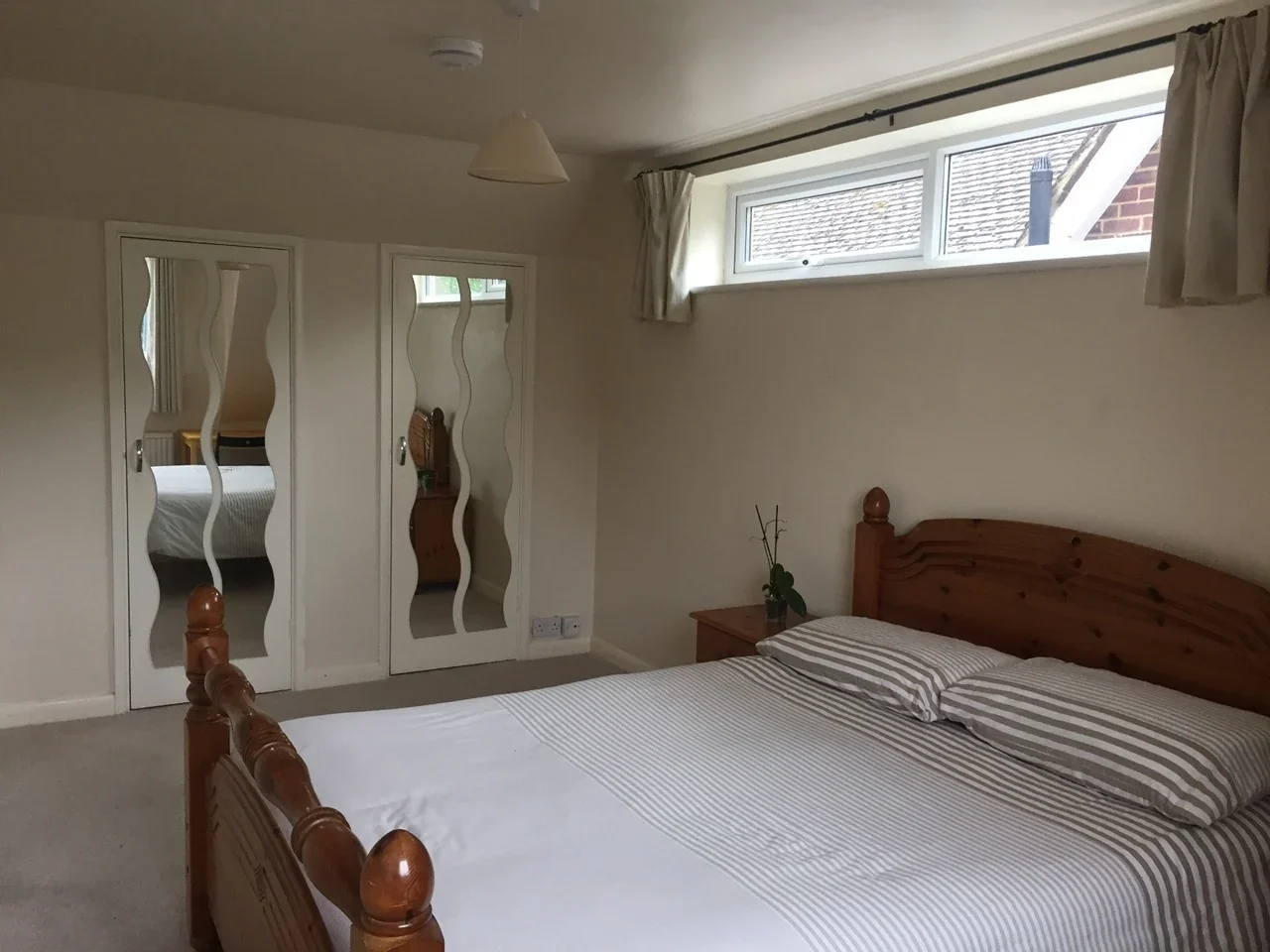 Room Christchurch Road in Borough of Runnymede