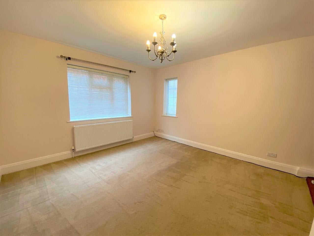 Flat West End Road in Greater London