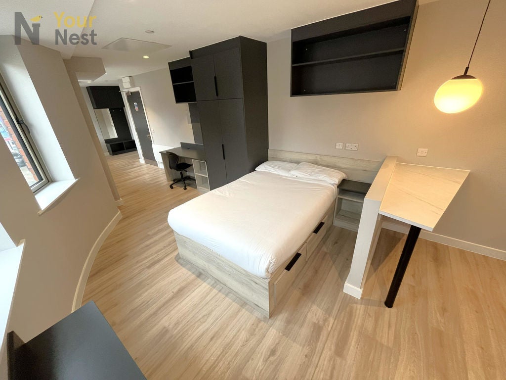 Flat Briggate in Leeds