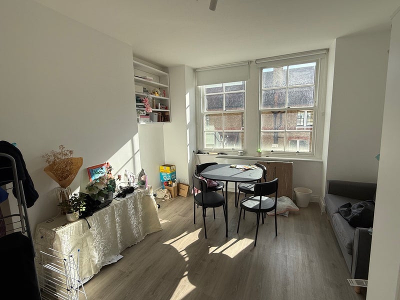 Flat Ufford Street in Greater London