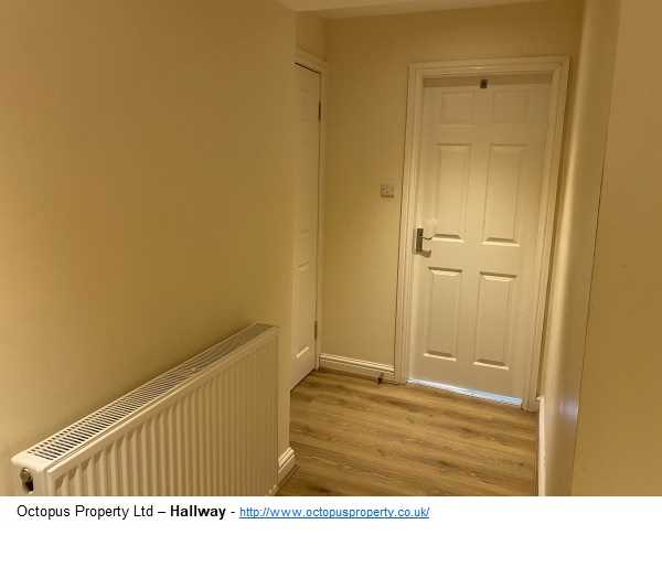 Flat Osborne Road in Newcastle upon Tyne