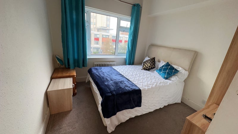 Room Christchurch Road in Bournemouth