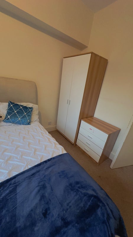 Room Christchurch Road in Bournemouth