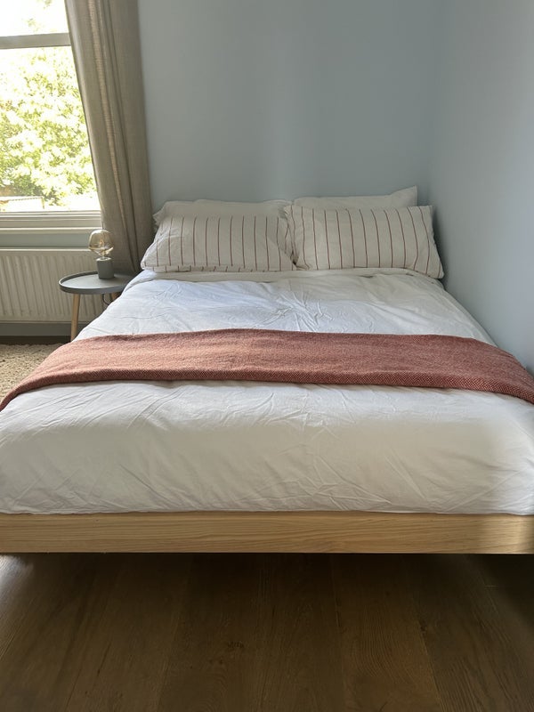 Room Beacon Road in Greater London