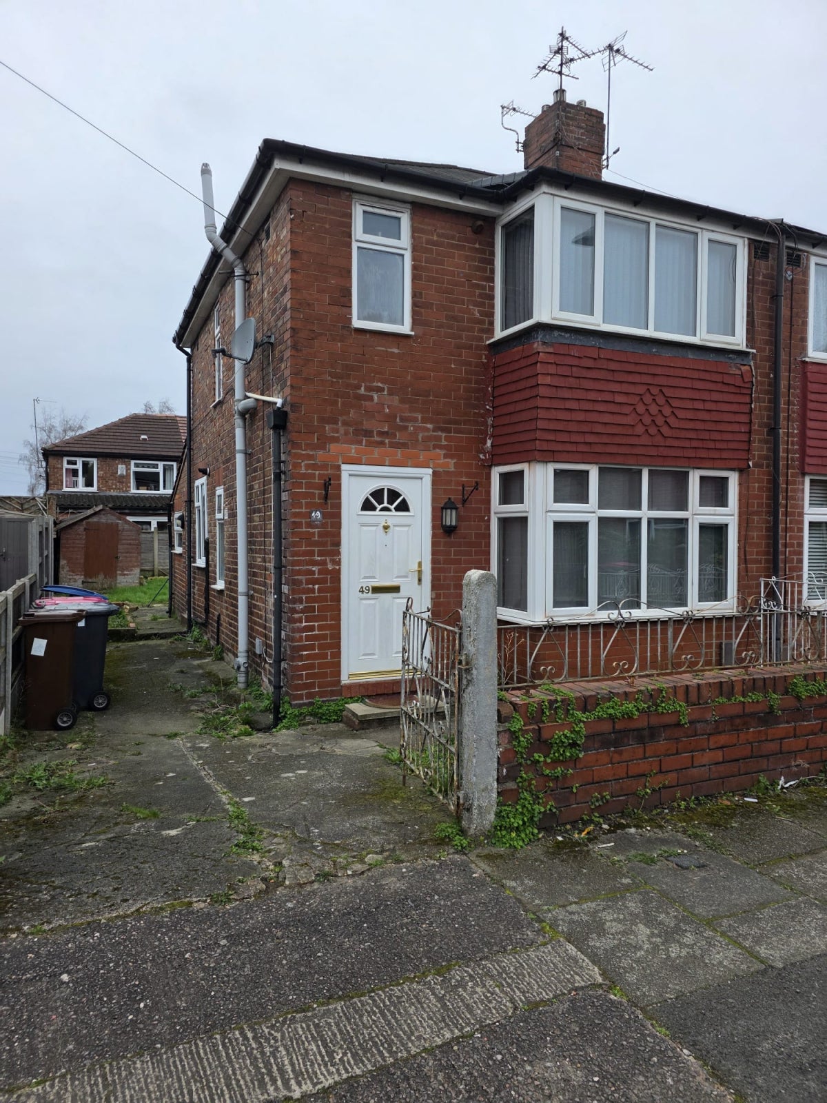 House Irlam Avenue in Salford