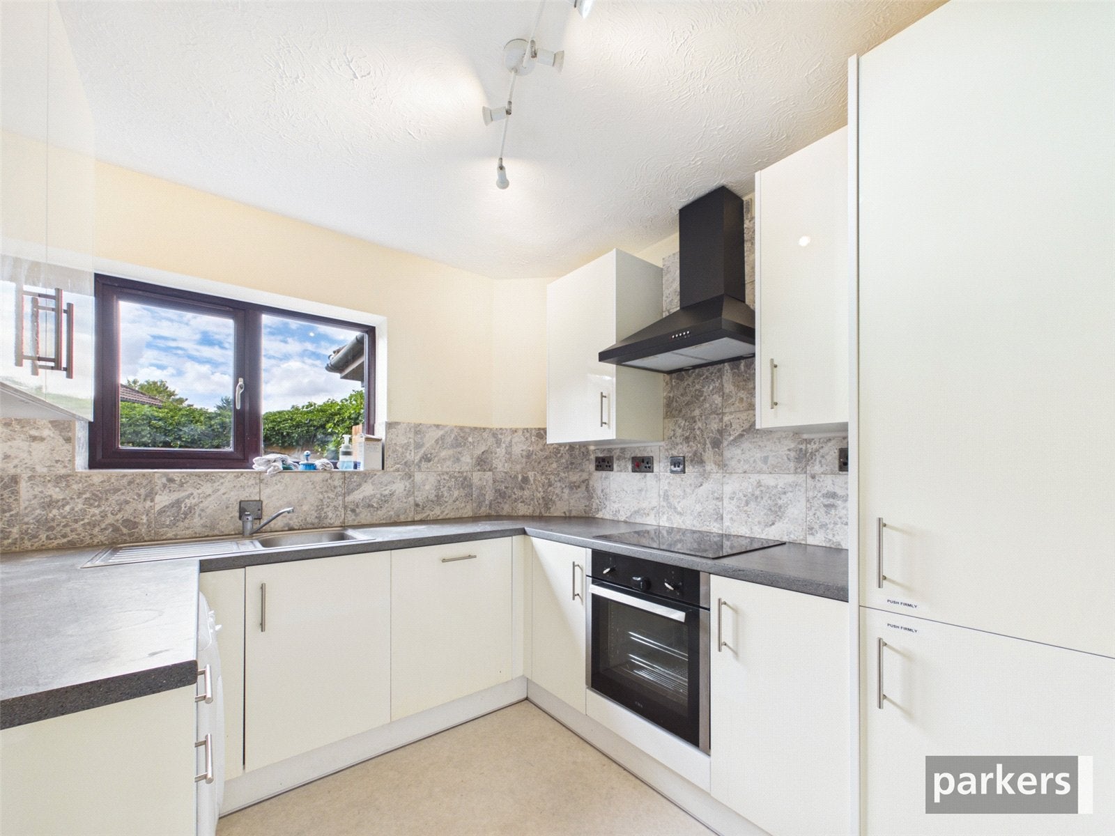 Flat Chapel Row in Twyford