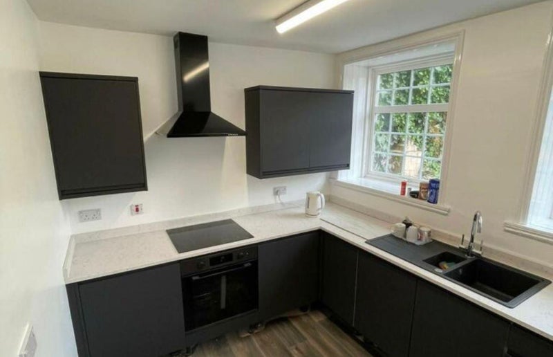 Room Barnsley Road in Wakefield