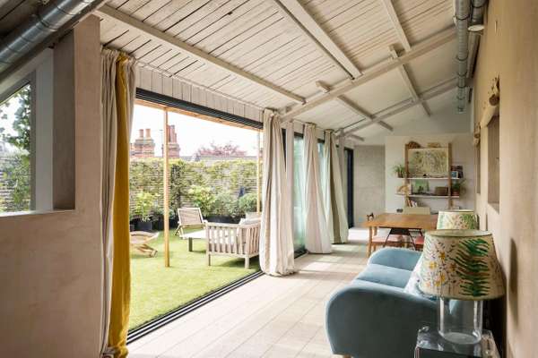 Flat Rusper Close in Greater London