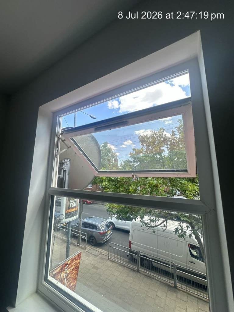 Flat Wood Lane in Greater London