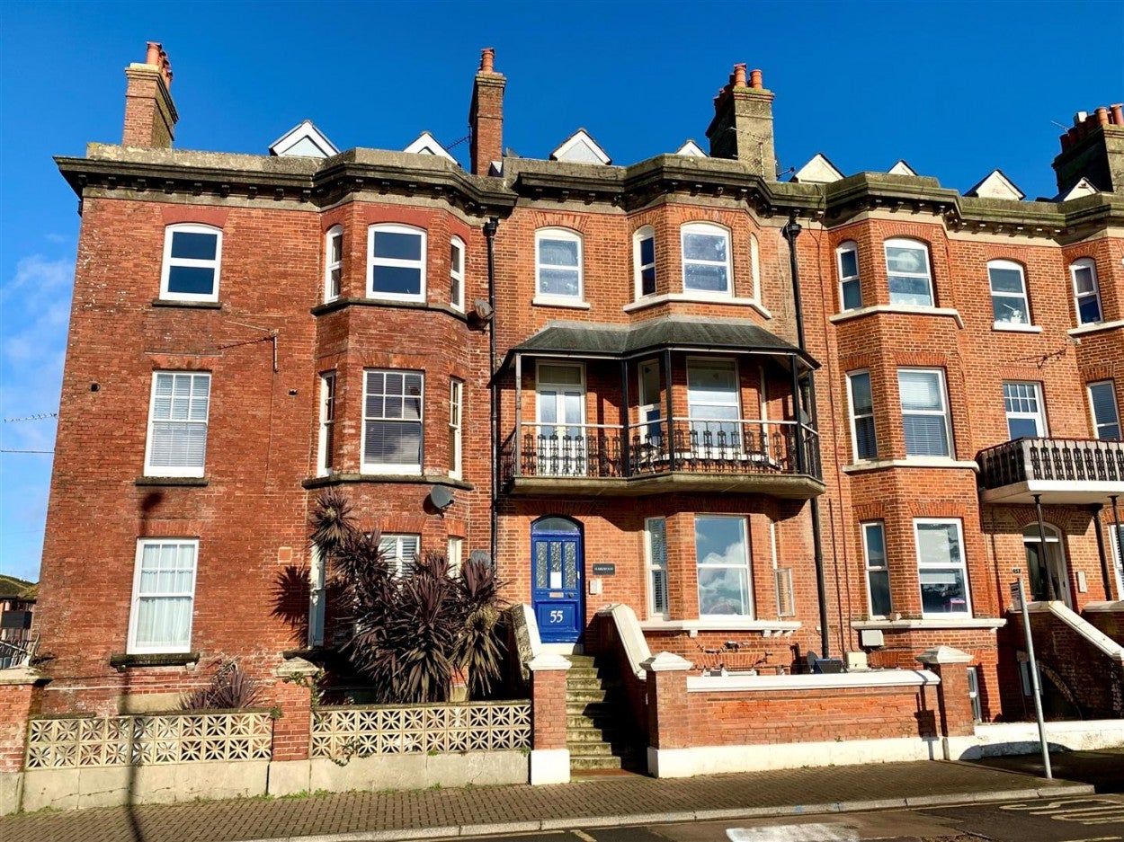 Flat Fitzalan Road in Arun
