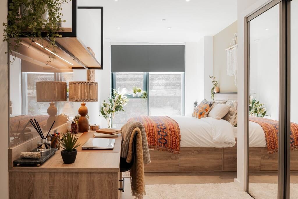 Room Childers Street in Greater London