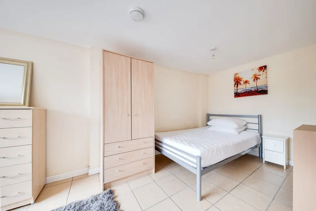 Room Warwick Road in Canterbury