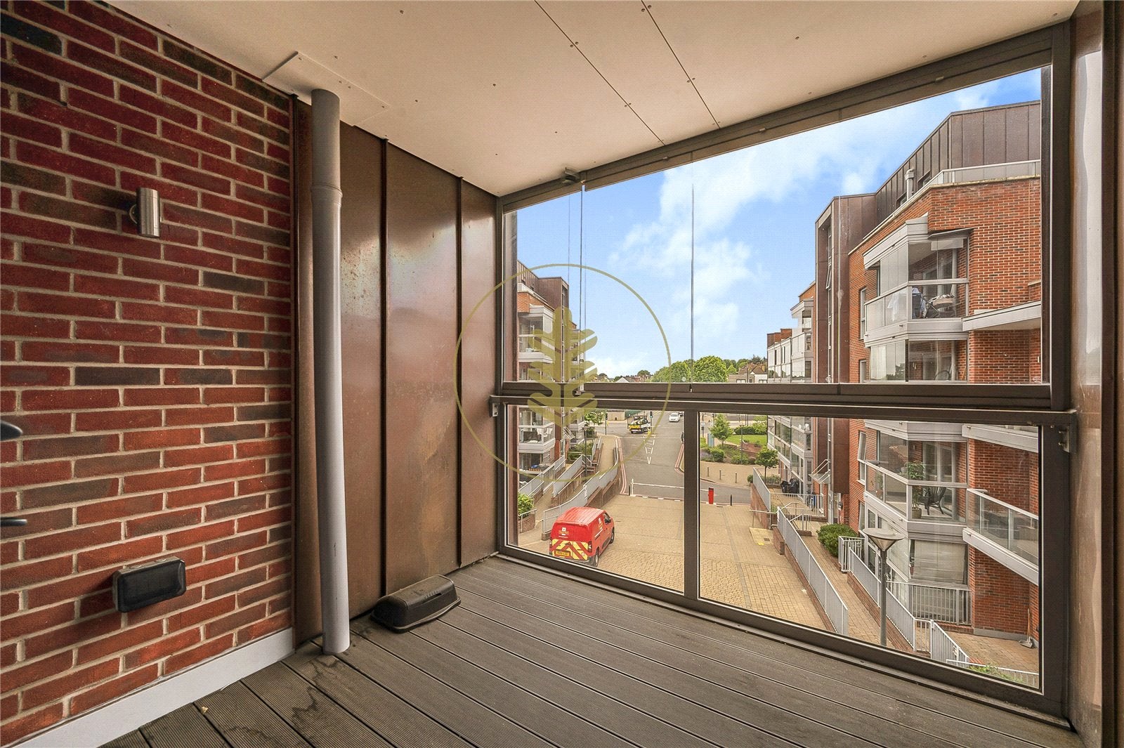 Flat Wilkinson Close in Greater London