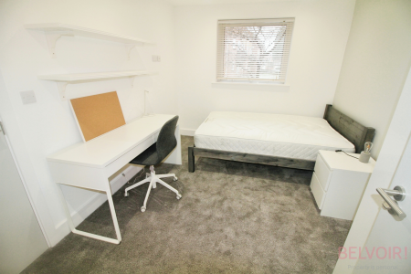 Room Barrique Road in Nottingham