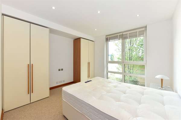 Flat St John's Wood Road in City of Westminster