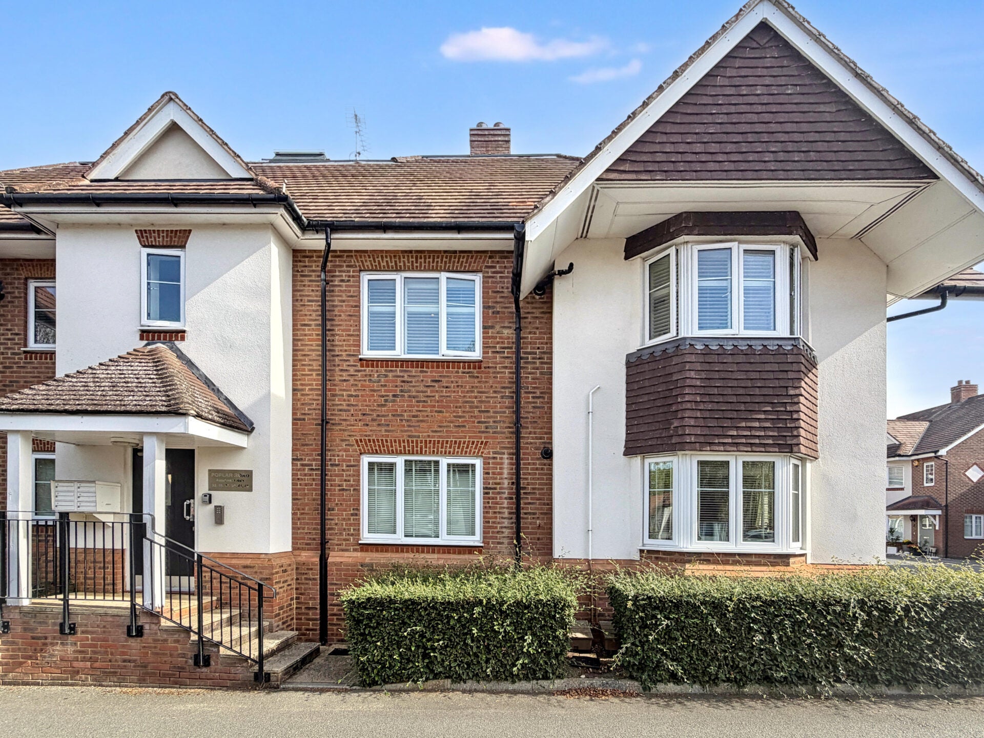 Flat Soprano Way in Elmbridge