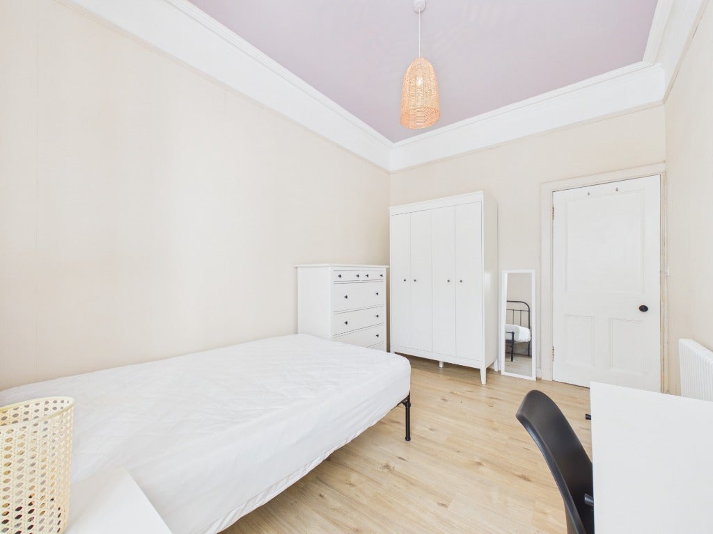 Flat Montague Street in City of Edinburgh