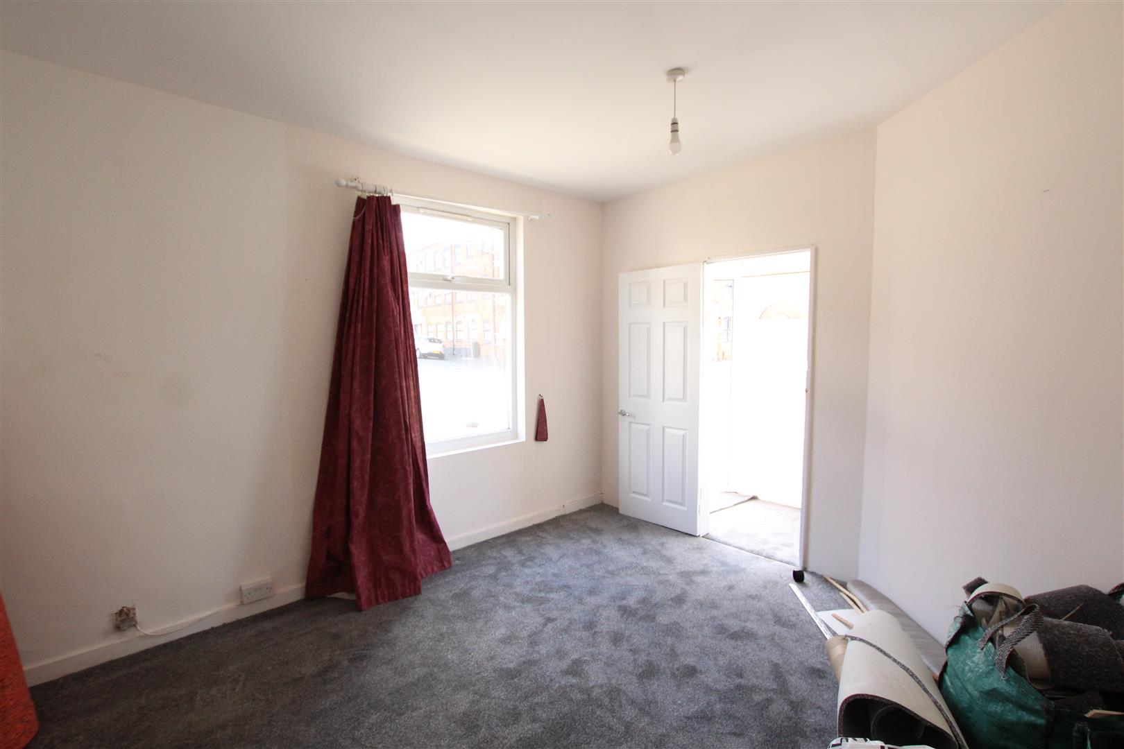 Flat Woodford Street in Northampton