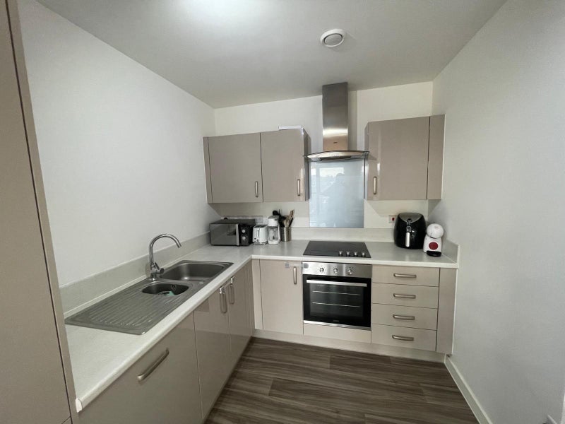 Flat Loughborough Park in Greater London