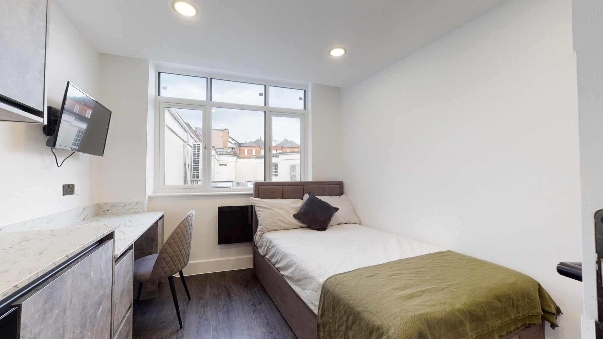 Flat Lister Gate in Nottingham