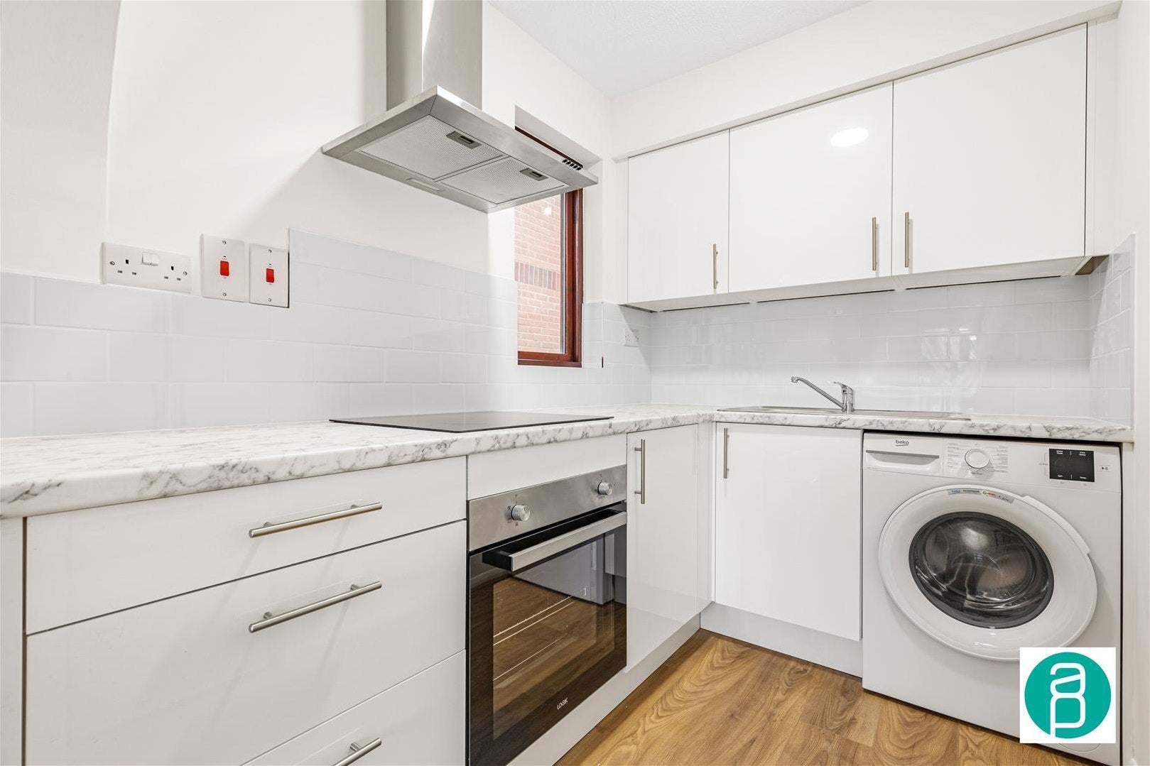 Flat Palmerston Road in Greater London
