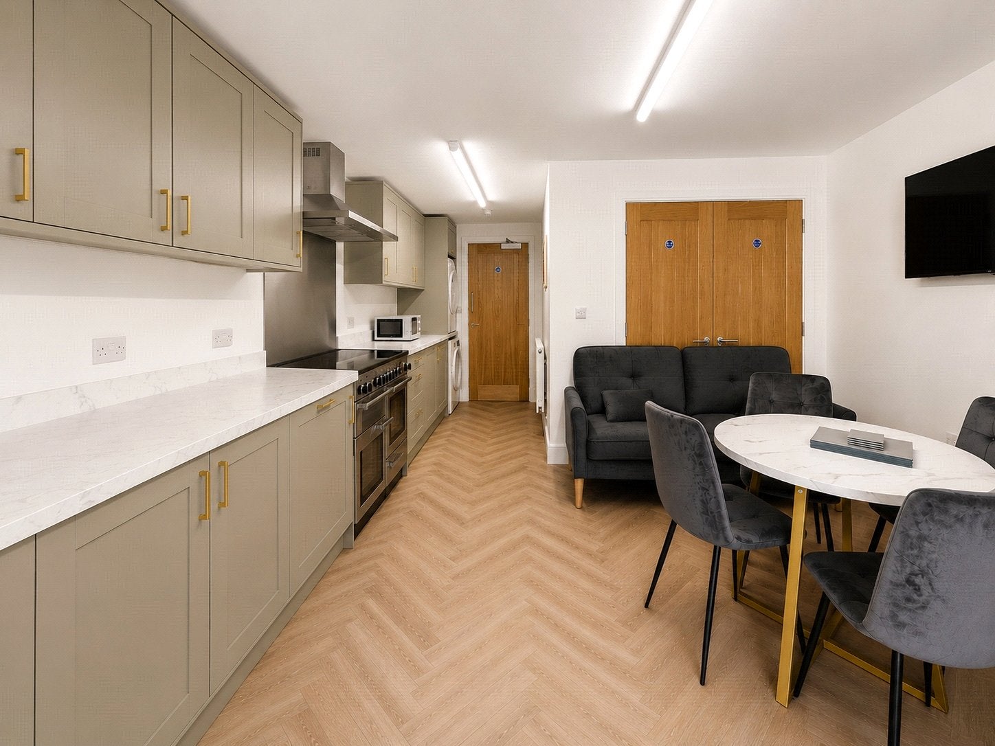 Room Royal Oak Road in Woking