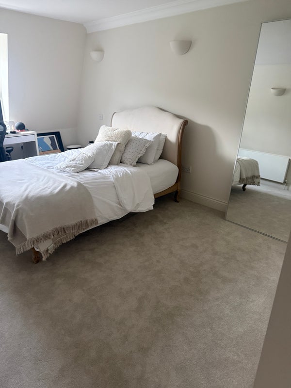 Room Starfield Road in Greater London