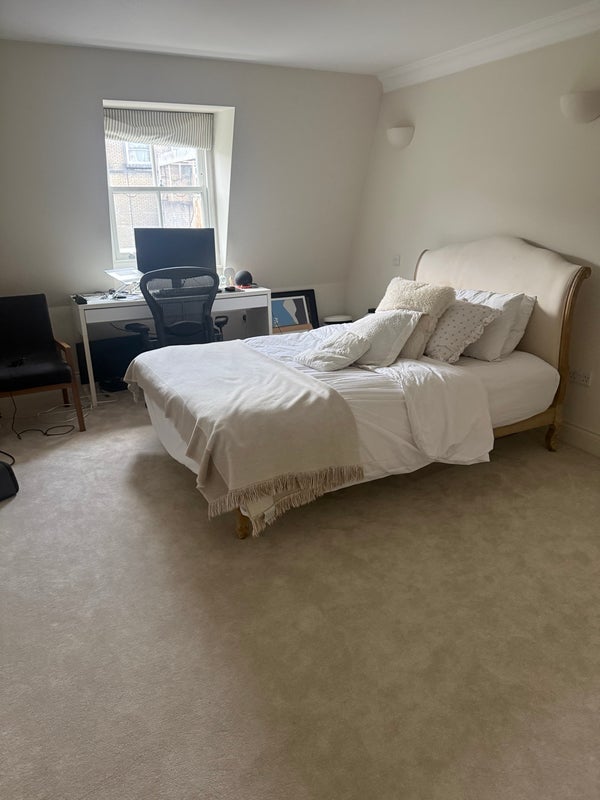Room Starfield Road in Greater London