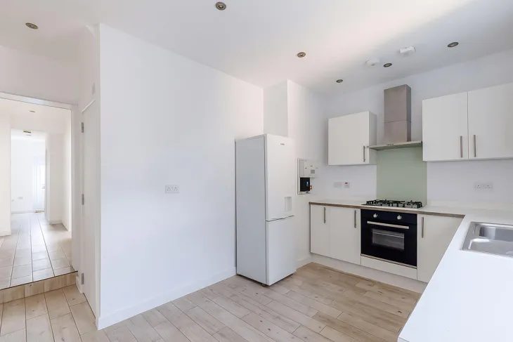 Flat Crescent Road in London