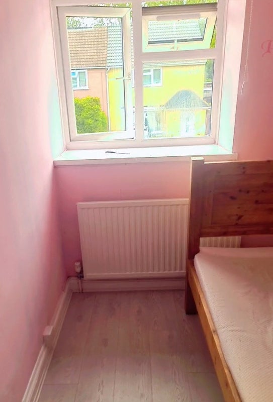 Room Bourton Drive in Royal Leamington Spa