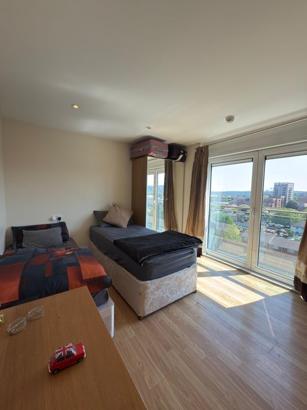 Room Erebus Drive in Greater London