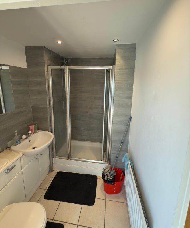 Room Erebus Drive in Greater London